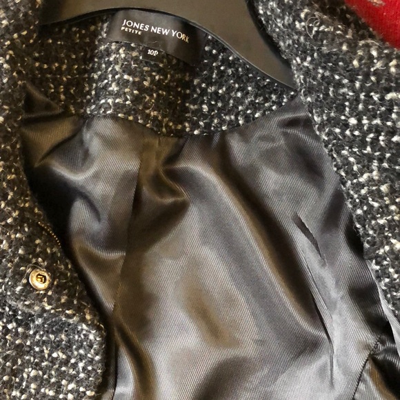 Jacket - Picture 3 of 5